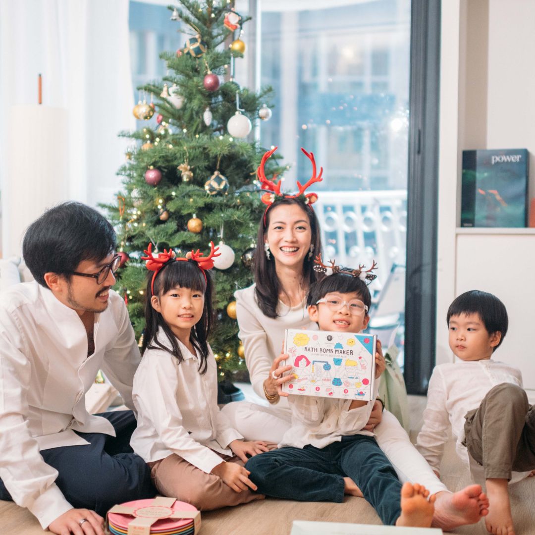 @Littlecitytales on Christmas, Arts & Crafts With Her Kids and Inspirations