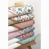 barnabe-aime-le-caf-bath-towel-victor-79x79cm-baby-nursery-clothing-wear-fashion-barn-cabain-victor-04