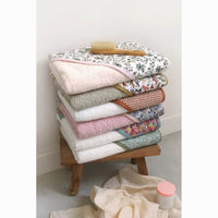 barnabe-aime-le-caf-bath-towel-victor-79x79cm-baby-nursery-clothing-wear-fashion-barn-cabain-victor-05