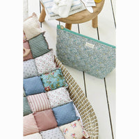 barnabe-aime-le-caf-toilet-bag-andr-a-30x19x7cm-clothing-wear-fashion-accessories-barn-toil-andrea-04