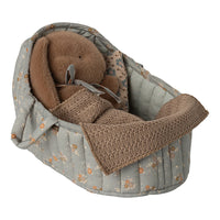 maileg-carry-cot-large-blue-mail-11540301