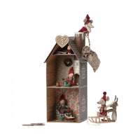 maileg-gingerbread-house-mouse-mail-14316100