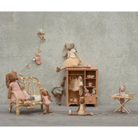 maileg-iron-and-ironing-board-miniature-powder-mail-11511701