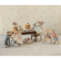 maileg-party-cake-and-cake-stand-mouse-off-white-play-toy-mail-11630400