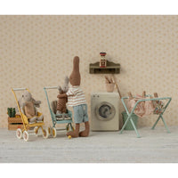 maileg-stroller-micro-yellow-mail-11510802