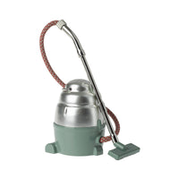 maileg-vacuum-cleaner-mouse-mail-11310600