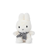 miffy-with-scarf-23cm-9-miff-24182024