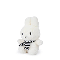 miffy-with-scarf-23cm-9-miff-24182024