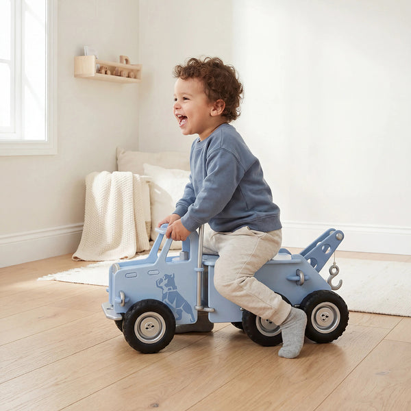 moover Mack Truck - Light Blue