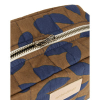 nobodinoz-hyde-park-waterproof-vanity-case-26x15x10cm-blue-leaves