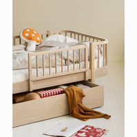 oliver-furniture-wood-original-bed-guard-oak-furniture-olif-041417-02