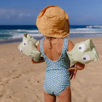 sunnylife-kids-inflatable-arm-bands-cookie-the-croc-light-khaki-sunl-s41fbcrc