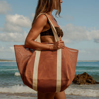 sunnylife-mesh-beach-bag-tierra-clay-clothing-wear-fashion-accessories-sunl-s61mbbod-04