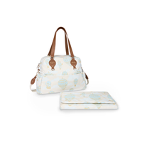 white-atelier-choux-changing-bag-hot-air-balloons-blue-changing-mat8