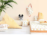 nobodinoz-cushion-athena-mustard-stars-02
