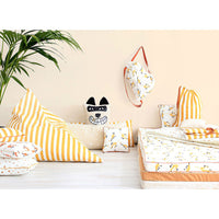 nobodinoz-mattress-mustard-stars-03