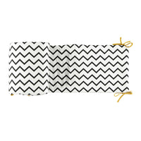 nobodinoz-cot-bumper-zigzag-black-02