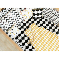 nobodinoz-cot-bumper-zigzag-black-05
