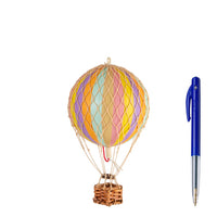 authentic-models-floating-the-skies-rainbow-pastel-hot-air-balloon-hanging-decor-13cm-aumd-ap160f- (5)