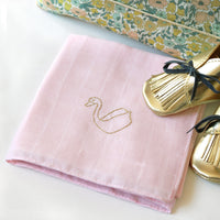 barnabe-aime-le-cafe-swaddle-lange-light-pink- (1)