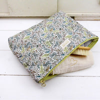 barnabe-aime-le-café-toilet-bag-fabio-barn-toil-fabio- (2)