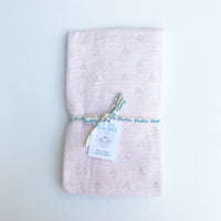 blabla-kids-little-triangle-blanket-petal- (2)
