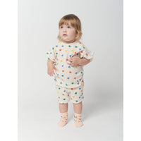 bobo-choses-multicolor-stars-all-over-ruffle-t-shirt-bobo-s23123ab010-6m- (5)
