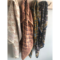 bonheur-du-jour-paris-girl-scarf-honey-unique-bdj-adult-tamaris-ho-unique- (10)
