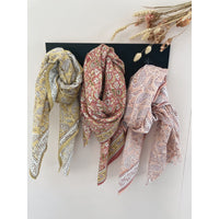 bonheur-du-jour-paris-girl-scarf-raspberry-unique-bdj-adult-absynthe-ra-unique- (17)
