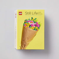 book-lego-r-still-life-with-bricks-100-collectible-postcards- (2)