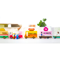 candylab-candyvan-hot-dog-van- (8)