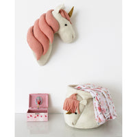 fiona-walker-england-profile-unicorn- (2)