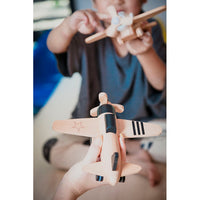 kukkia-hikoki-wooden-wind-up-propeller-plane-white- (5)