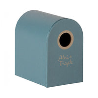 maileg-abri-a-tricycle-mouse-petrol-blue-mail-11310400