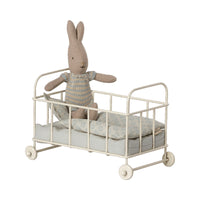 maileg-cot-bed-micro-blue-mail-11111801- (3)