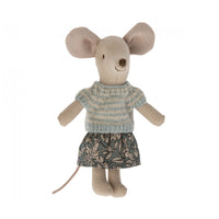 maileg-knitted-sweater-and-skirt-for-big-sister-mouse-mail-17221302- (3)