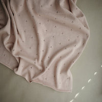 mushie-knitted-baby-blanket-pointelle-blush-mush-2180341- (2)