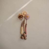 mushie-pacifier-clip-cleo-muted-yellow-mush-2100123- (2)