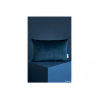 nobodinoz-akamba-velvet-cushion-night-blue-nobo-0112701- (2)