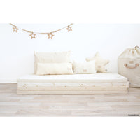 nobodinoz-hardy-long-cushion-gold-stella-dream-pink- (5)