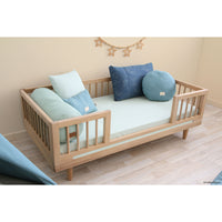 nobodinoz-laurel-cushion-white-bubble-aqua- (3)
