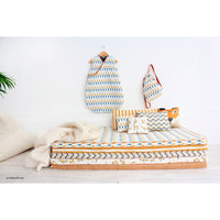nobodinoz-sleeping-bag-mustard-stars- (4)