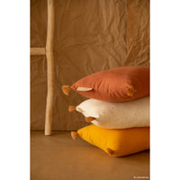 nobodinoz-sublim-cushion-farniente-yellow- (5)