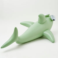 sunnylife-inflatable-giant-sprinkler-shark-tribe-khaki-sunl-s3pspgst- (3)
