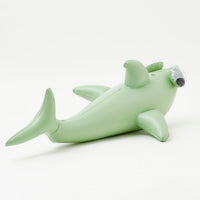 sunnylife-inflatable-sprinkler-shark-tribe-khaki-sunl-s3psprst- (3)