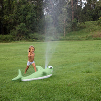 sunnylife-inflatable-sprinkler-shark-tribe-khaki-sunl-s3psprst- (10)
