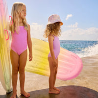 sunnylife-ride-with-me-surfboard-float-rainbow-ombre-sunl-s2lsrfro- (9)