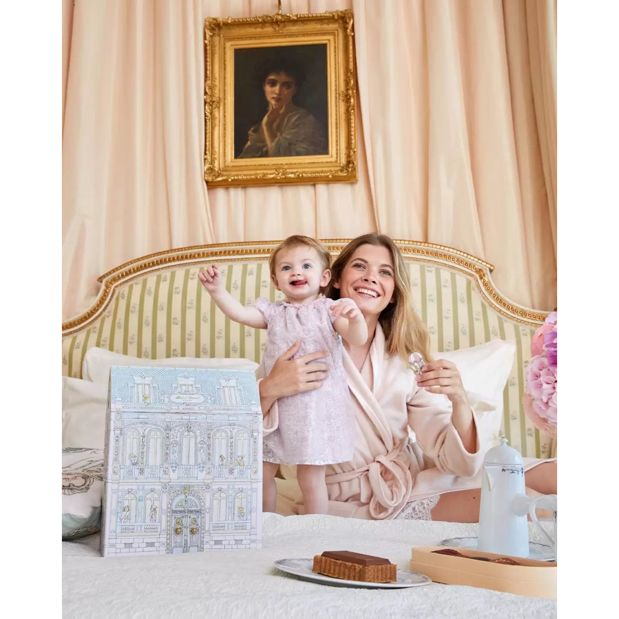 atelier-choux-advent-calendar-2-muslin-reversible-bib-toile-de-jouy-lapin-stationary-set-key-ring-cake-toppers-atel-1211134