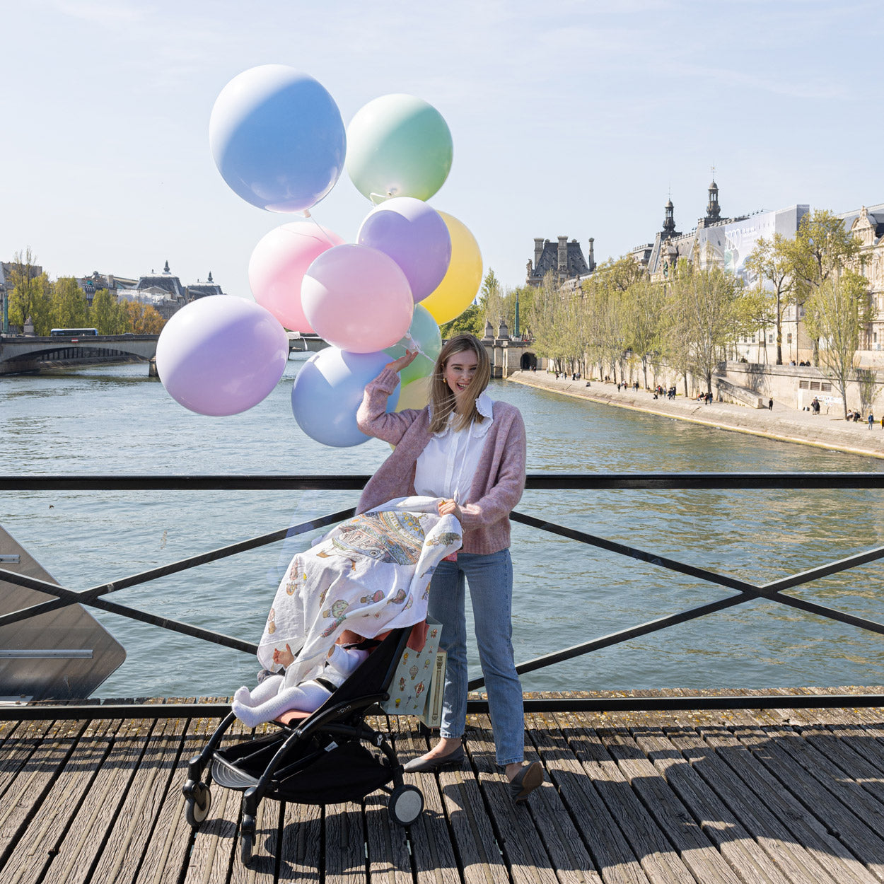 atelier-choux-muslin-hot-air-balloons-100x100cm-atel-1111632