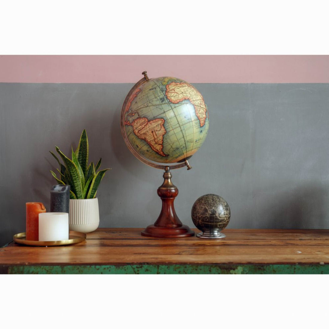 authentic-models-vaugondy-black-18cm-home-decor-aumd-gl311-03